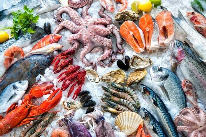 Various seafood in the male diet for testosterone production